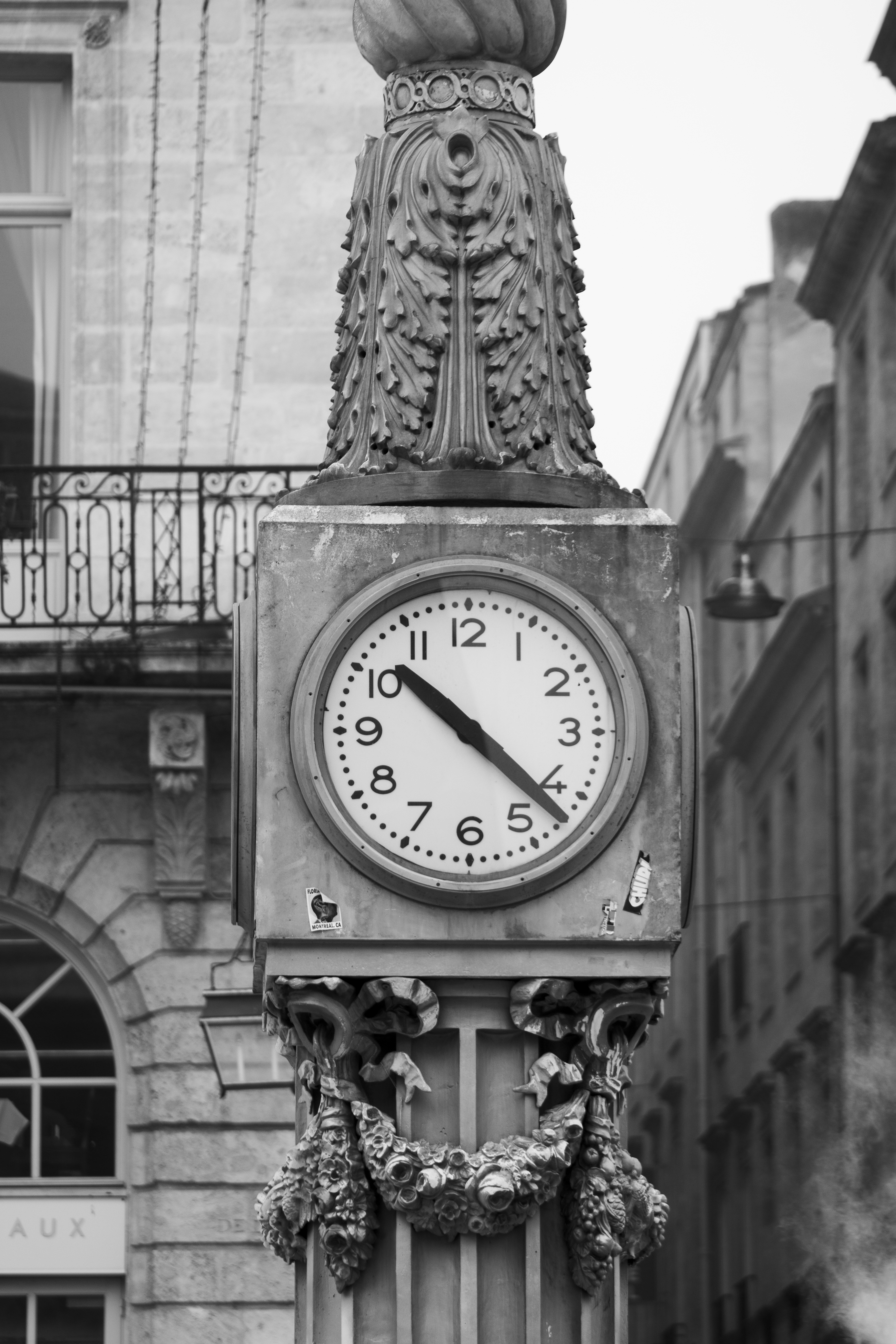 Entre gris clair et gris foncé 6