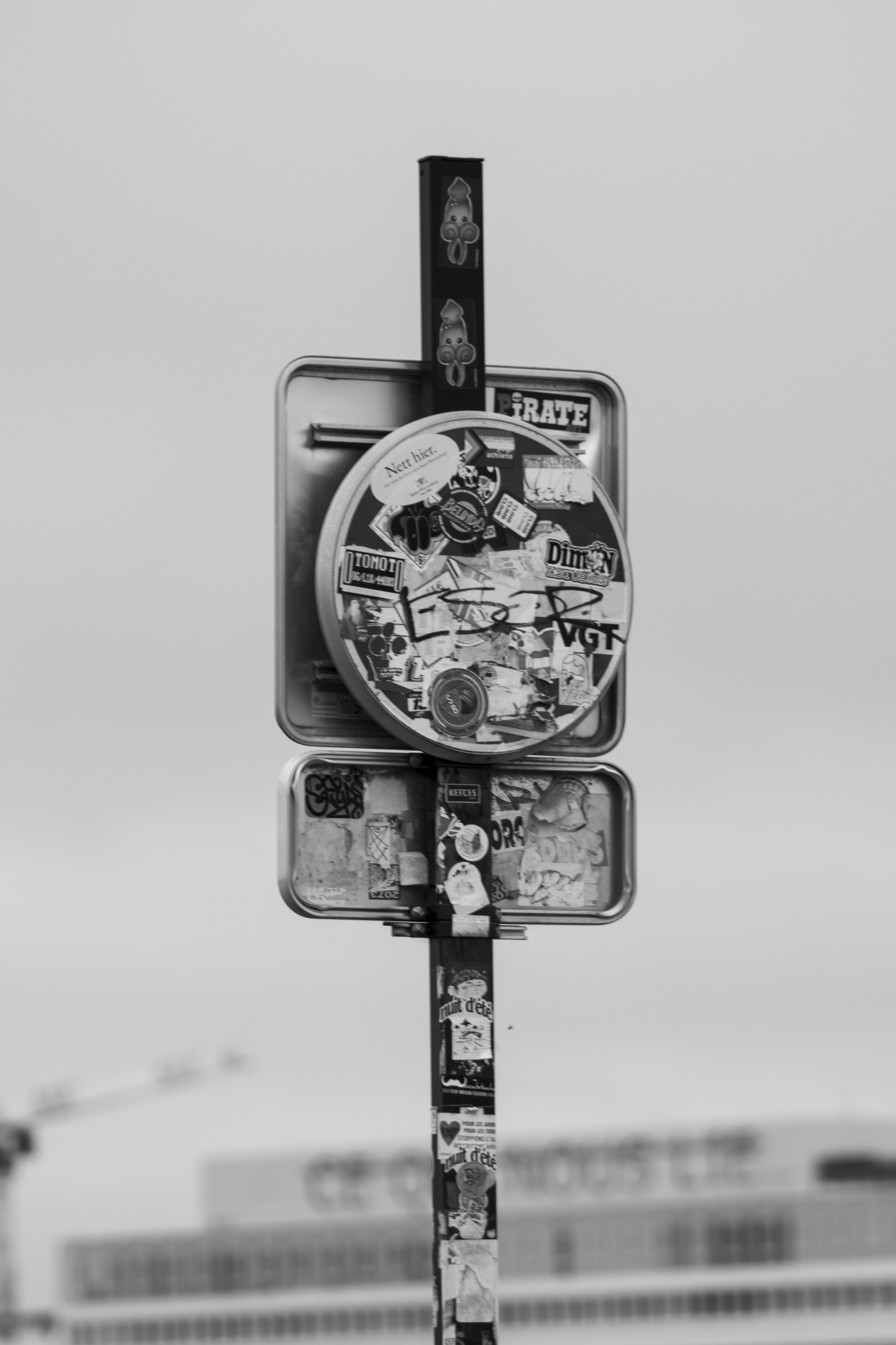 Entre gris clair et gris foncé 7